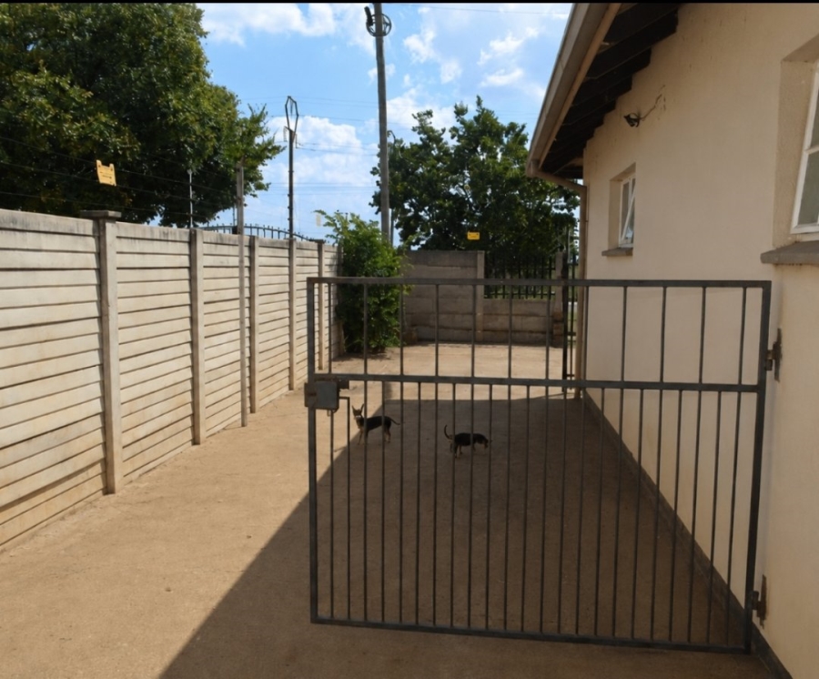 3 Bedroom Property for Sale in Stilfontein Ext 4 North West